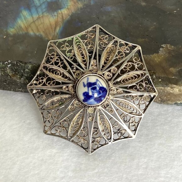 VTG Sterling Silver 925 1.71" Domed Signed Delft Filigree Spun Silver Brooch - Picture 15 of 16